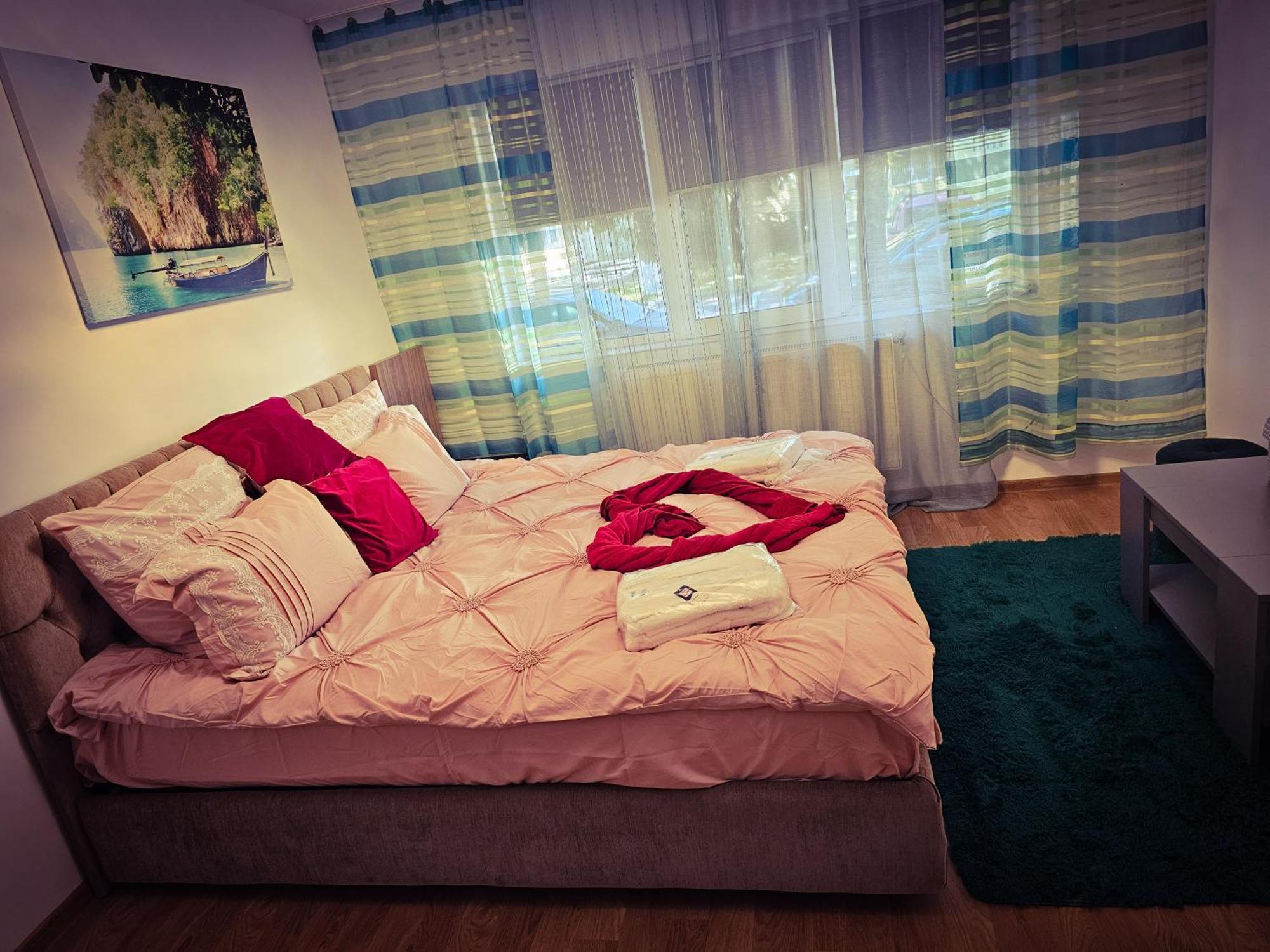 Mony Apartaments Ρόμαν Εξωτερικό φωτογραφία
