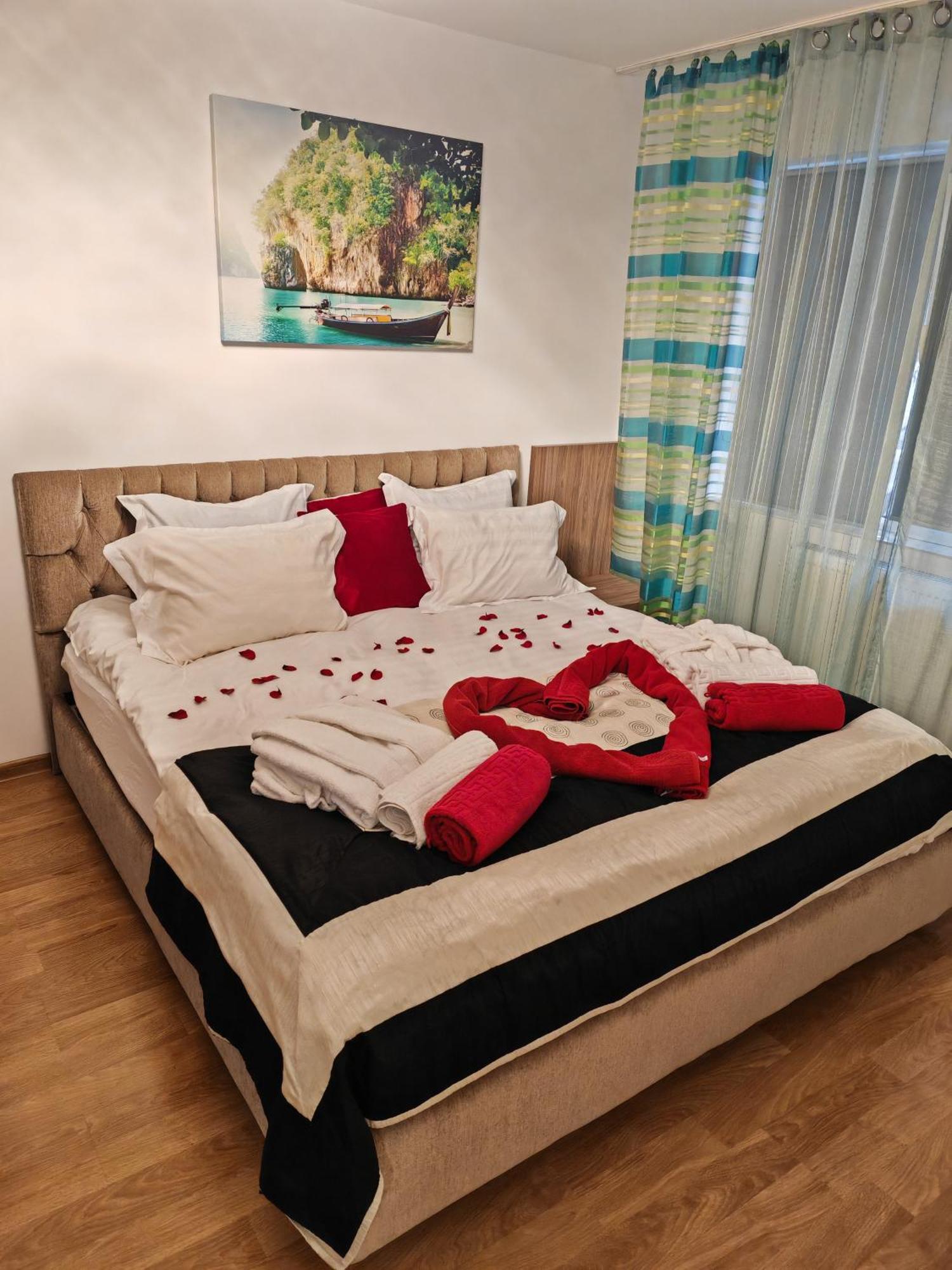 Mony Apartaments Ρόμαν Εξωτερικό φωτογραφία